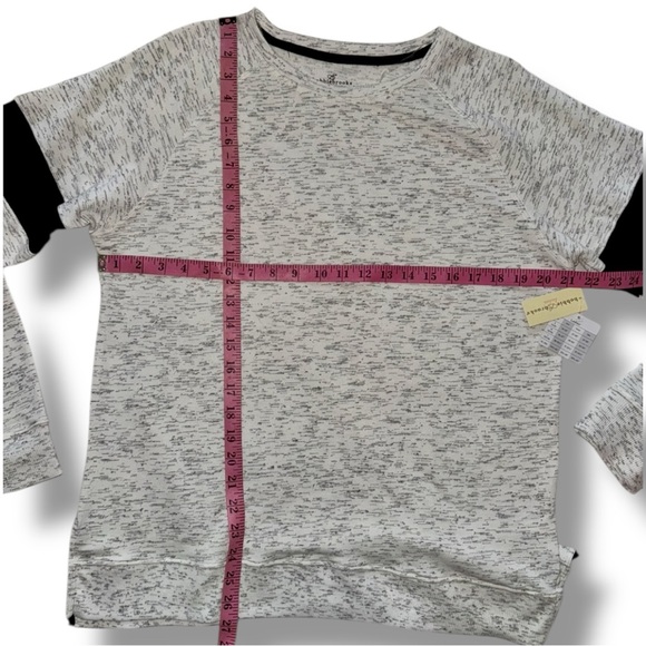 Bobbie Brooks NWT Sweatshirt Gray Heather Pullover Athleisure Arm Stripe Size L - Picture 8 of 16